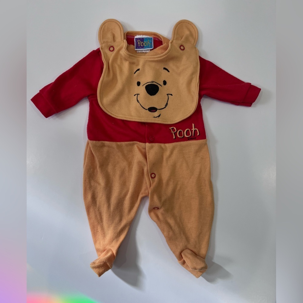 Excellent Condition 90s Disney Pooh Bear Newborn Sleeper